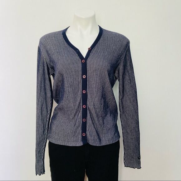 Levi’s Ribbed Button Front V Neck - Picture 2 of 7